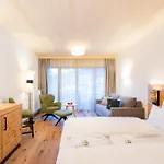 Trattlerhof 4* Бад-Кляйнкірхгайм