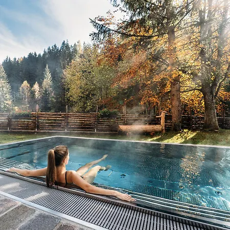 Hotel Trattlerhof 4*