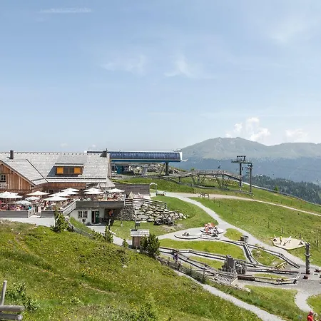 Hotel Trattlerhof 4*