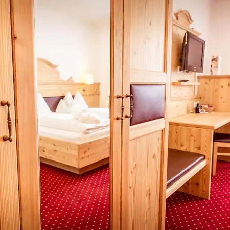 Hotel Trattlerhof Bad Kleinkirchheim